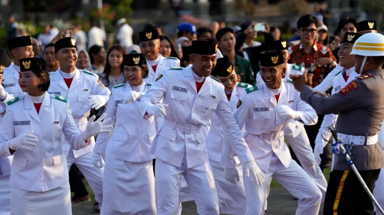Pembubaran Paskibraka Klungkung 2026, Bupati Satria: Dididik Jadi Calon Pemimpin