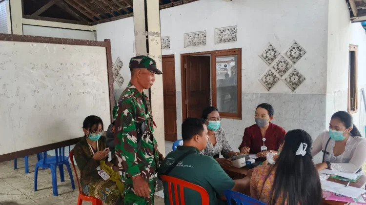 Babinsa Sulang Dampingi Posyandu ILP Tingkatkan Kesehatan