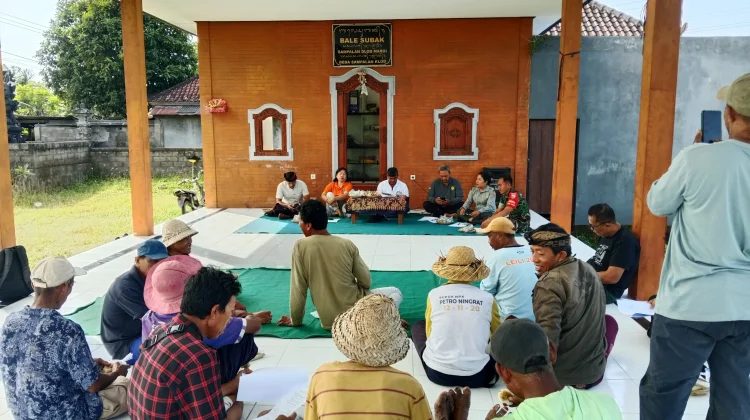 Babinsa Atensi Pertanggungjawaban BLM Subak Sampalan Klod