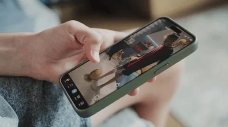 Mengapa Scroll Video Pendek Bikin Kita Betah?