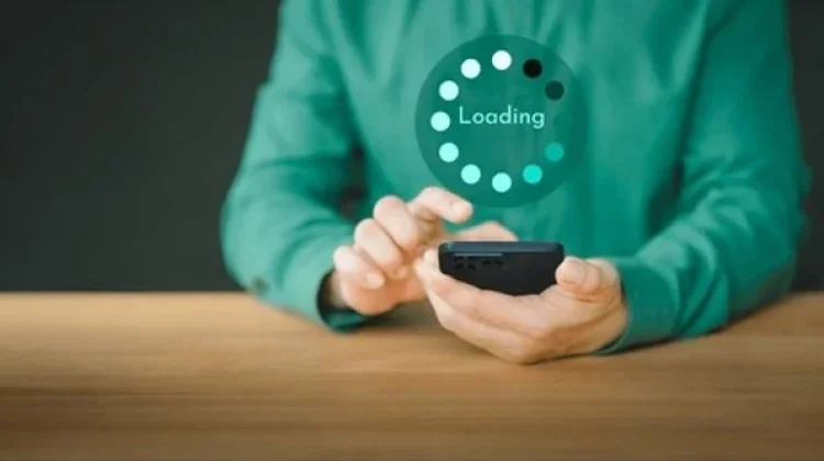 Selain Usang, Ini Penyebab Smartphone Jadi Lemot