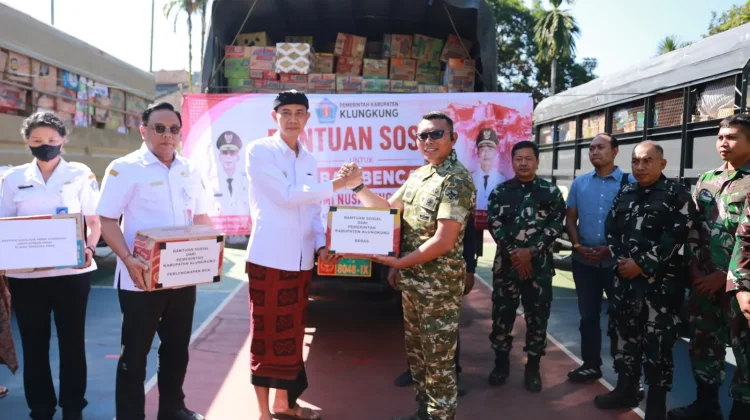 Pemkab Klungkung Salurkan Bantuan Logistik bagi Korban Bencana Gempa Bumi NTT