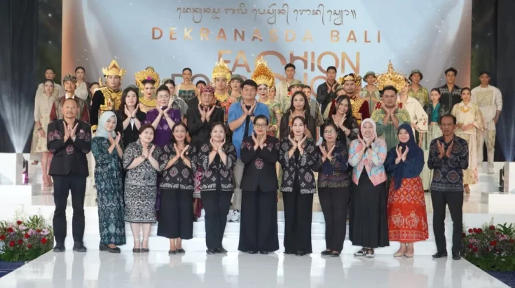 Tujuh Desainer Tampilkan Karya dalam Dekranasda Bali Fashion Road Show