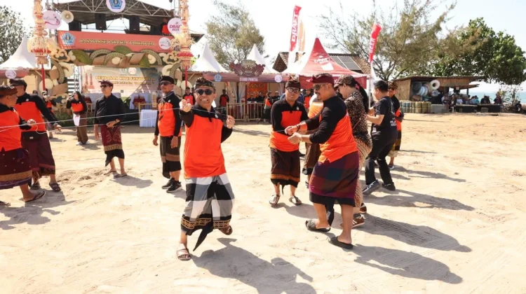Satu Dekade, Ribuan Peserta Meriahkan Denpasar Kite Festival