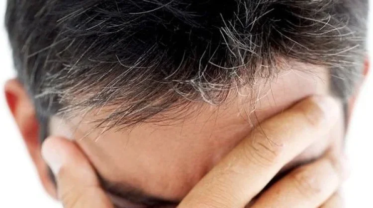 Studi Temukan Helai Uban ternyata Bisa Kembali Berwarna Hitam
