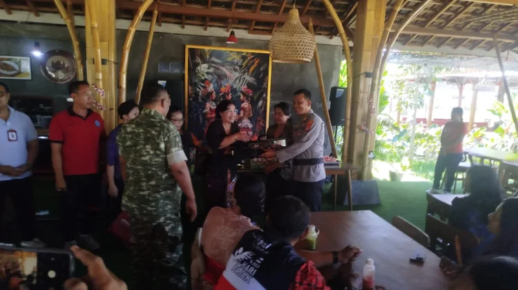 Wujudkan Sinergitas, Kapolsek Dentim Hadiri Pisah Sambut Camat Denpasar Timur