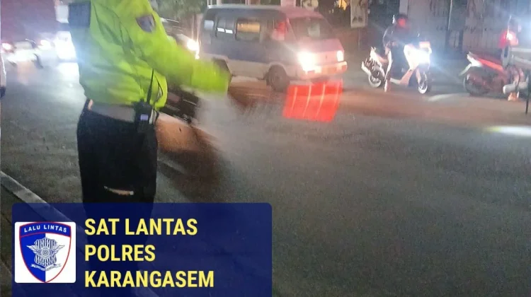 Blue Light Patrol Satlantas Polres Karangasem Tegakkan Disiplin Lalu Lintas