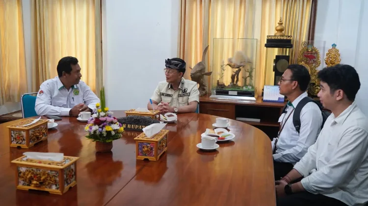 Bupati Satria Lepas Tiga Duta Klungkung ke MTQ Nasional di Jateng