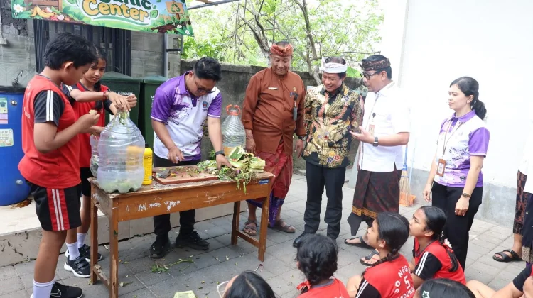 Bank Sampah Gema Pelita Ajarkan Siswa Kelola Sampah dari Rumah