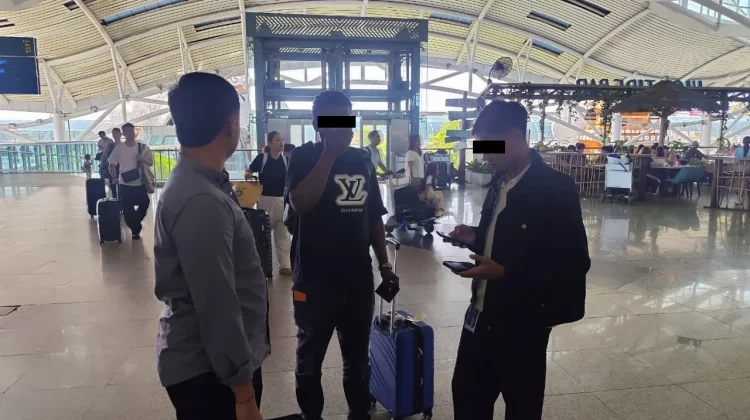 Pria Inggris Viral Geber Knalpot Motor Dideportasi dari Bali