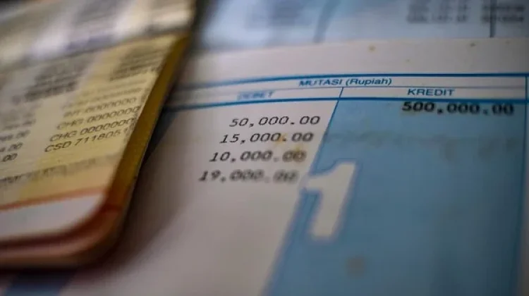 WNI Usia 17 Tahun Bakal Otomatis Dapatkan KTP dan Rekening Bank
