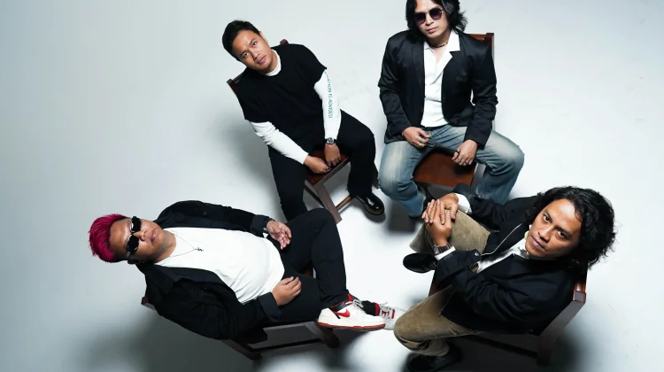 LayarKaca Perkenalkan Single Perdana “Sisa Percakapan”