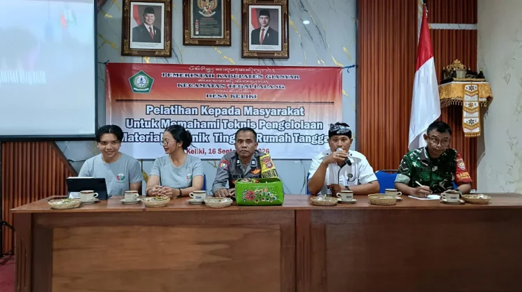 Babinsa Keliki Dukung Edukasi Pengelolaan Sampah Melalui Teba Modern