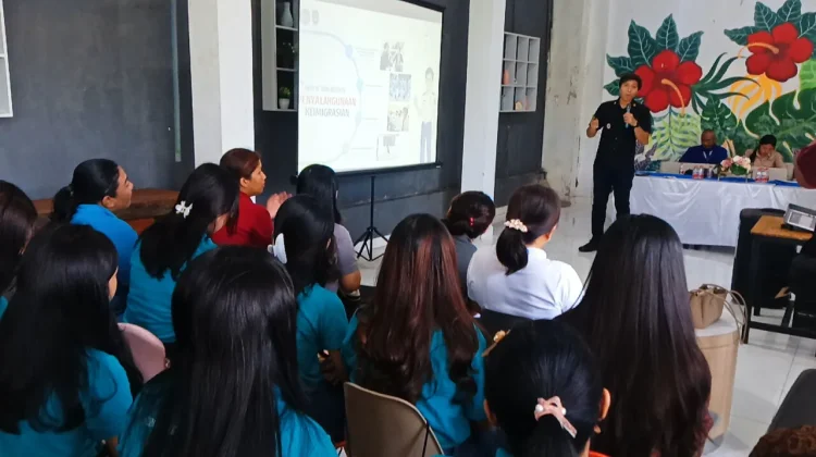 Imigrasi Buleleng dan Disnaker Jembrana Benteng Calon PMI Melalui Edukasi TPPO-TP