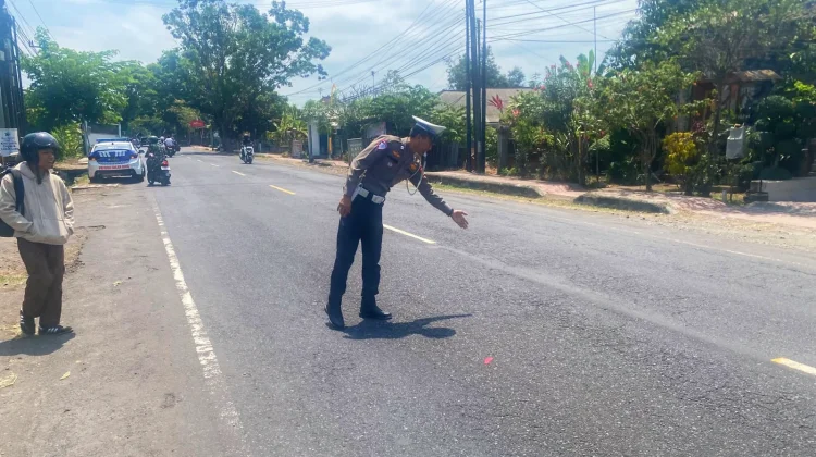 Aksi Nekat Truk Salip Kendaraan Tewaskan Pelajar di Jembrana