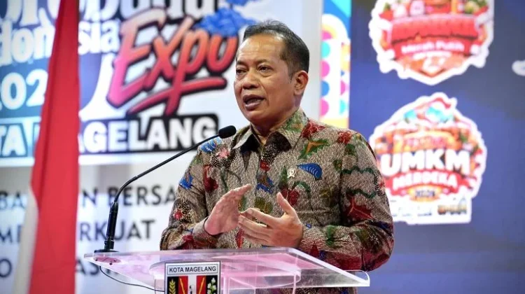 Menkop Ferry Tegaskan Koperasi Jadi Tiang Utama Ekonomi Daerah