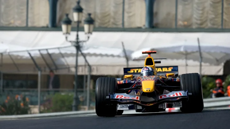Kisah Tim Red Bull Racing Bergabung dengan "Dark Side" di Grand Prix Monako 2005
