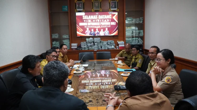 Badan Publik Gianyar Ikuti Monev Keterbukaan Informasi
