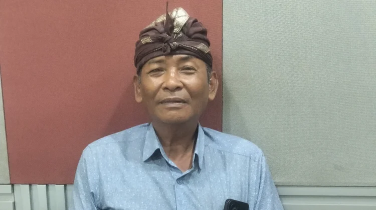 Made Nurmawan Konsisten Lestarikan Seni Sastra Bali