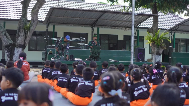 TK Gema Santi Kenalkan Profesi TNI lewat Outing Class