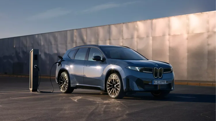 BMW iX3, SUV Listrik Mewah dengan Performa Tinggi