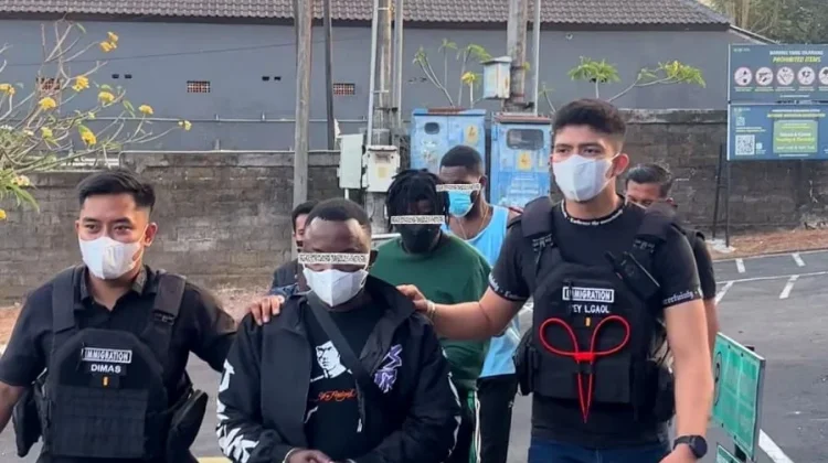 Operasi Gabungan Timpora Tabanan Amankan Empat WNA Nigeria