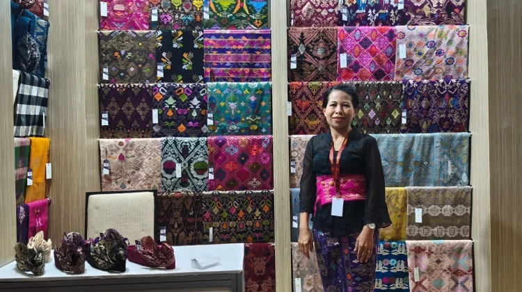 Seribek Songket Lestarikan Warisan Tenun Tradisional Bali