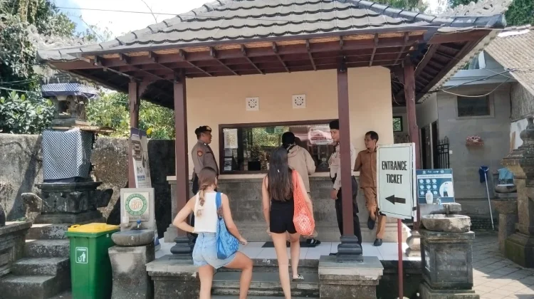Tingkatkan Keamanan Wisatawan, Polres Gianyar Gelar Patroli di DTW Gunung Kawi