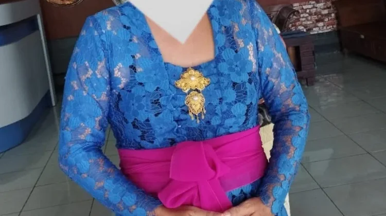 Selendang Bukan Sekedar Secarik Kain Menutupi Pinggang