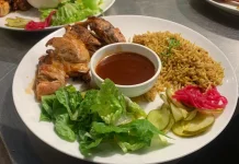 Menikmati Sensasi “chicken quarter” di Kuta Bali