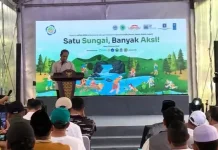 Menteri Hanif Sepakat Fatwa Haram MUI Perangi Sampah Sungai-Laut