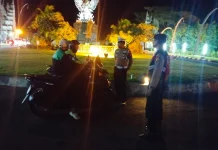 Malam Hari, Polsek Kuta Selatan Gelar Patroli Barcode