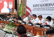 Gubernur Perkuat Penanganan Sampah dan Tata Kelola Pariwisata