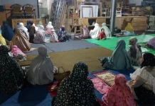 Ramadhan Penuh Kedamaian, Babinsa Ciptakan Rasa Aman bagi Jamaah