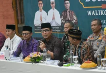 Perkuat Toleransi, Wawali Arya Wibawa Hadiri Buka Puasa di Masjid Al-Amanah