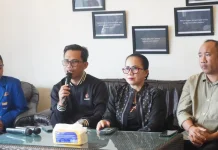 Demokrasi Tak Cukup Prosedural, Ariyani Soroti Negosiasi Kuasa di Tingkat Lokal