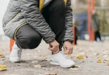 Atasi Nyeri Kaki dengan Sepatu Baru