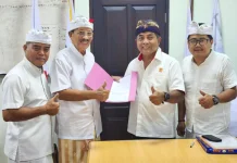Petahana Oka Darmawan Ambil Formulir ke TPP