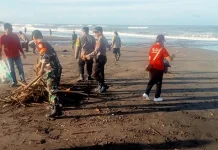 Danramil Kediri Ajak Masyarakat Jaga Kelestarian Pesisir
