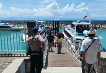 Sat Polairud Polres Klungkung Lakukan Pengamanan di Pelabuhan Sampalan