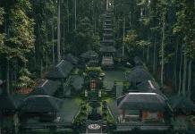 Mengenal Pura Pucak Bukit Sari Sangeh