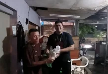Social Project Bali Salurkan Zakat Fitrah untuk Lansia Dhuafa