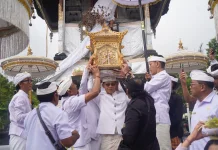 Nedunang Ida Bhatara Pura Gelap, Karya Ida Bhatara Turun Kabeh (IBTK)