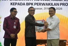 Wali Kota Jaya Negara Serahkan LKPD 2025 Unaudited kepada BPK Bali