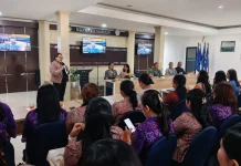Ketua DWP Gianyar Buka Pelatihan Keterampilan Table Manner