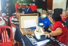 Antusiasme Warga Yehembang Serbu Layanan Mata Gratis JFF