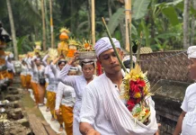 Dadia Dukuh Pulasari Selumbung Laksanakan Karya Agung Gunakan Tirta dari 32 Pura