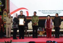 Kakanwil Kemenkum Bali Terima Sertifikat HKI, Dorong Layanan Inklusif
