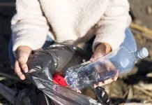 Dari Inovasi menuju Solusi : Sejarah Plastik yang Mengubah Dunia