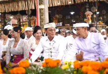 Wujud Bhakti Ring Ida Sang Hyang Widhi di Pura Besakih